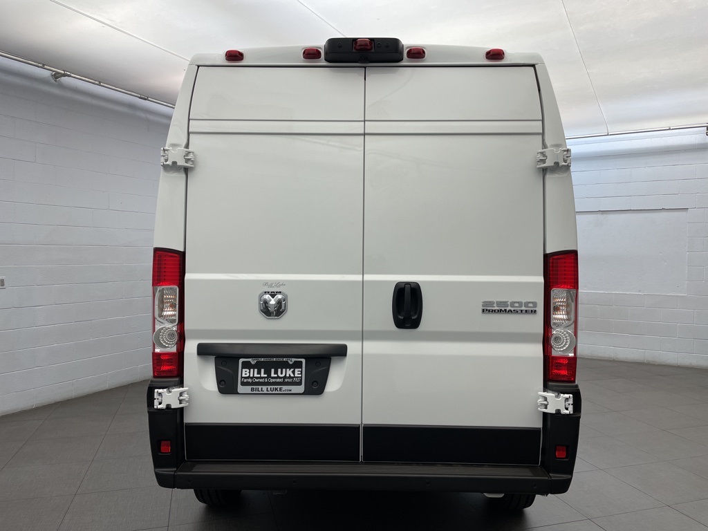 2026 Ram ProMaster 2500 photo 3