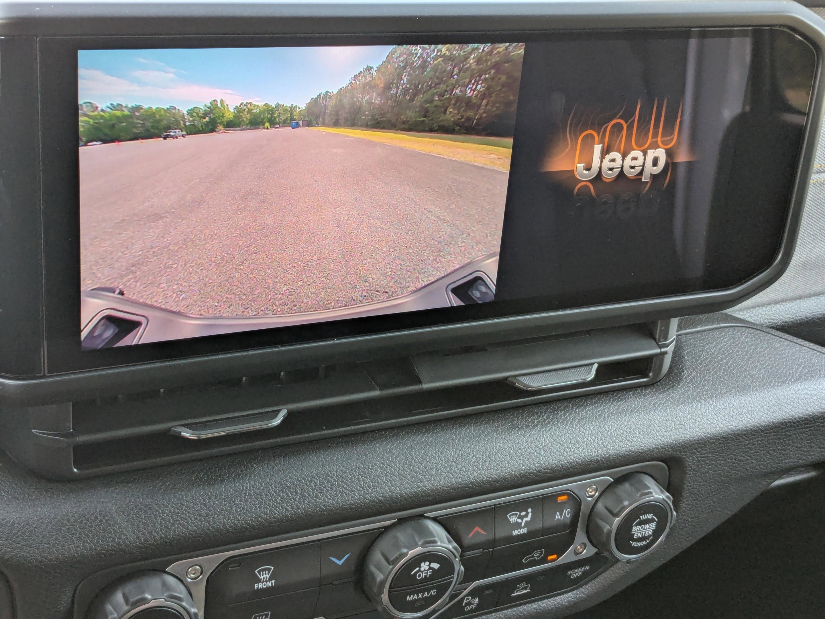 2025 Jeep Gladiator Sport S photo 16