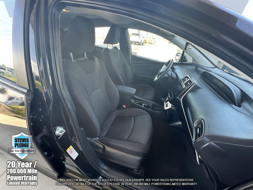 2018 Toyota Prius Two photo 25