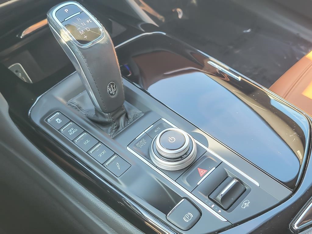 2022 Maserati Levante GT photo 15