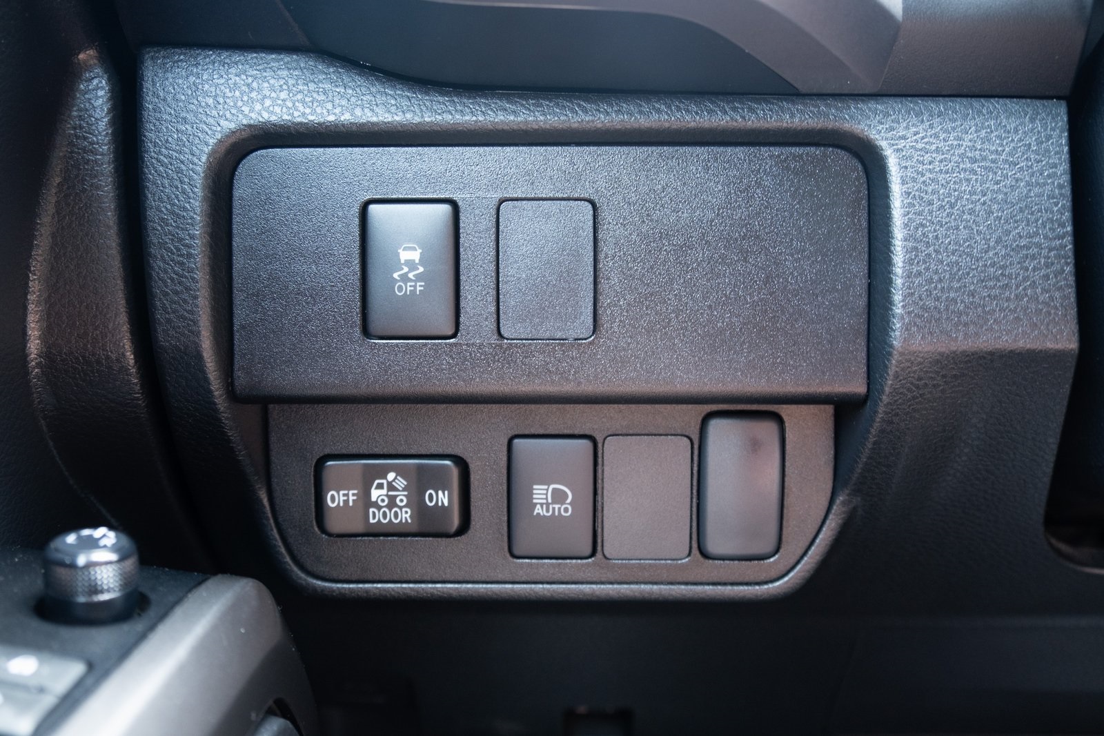 2022 Toyota Tacoma SR5 photo 8