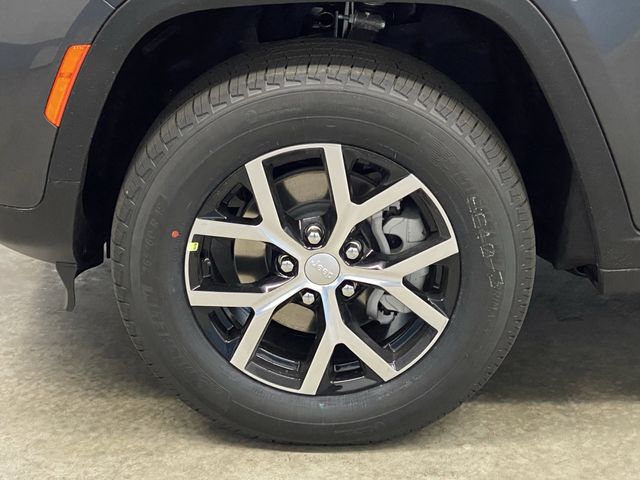 2025 Jeep Grand Cherokee Limited photo 38