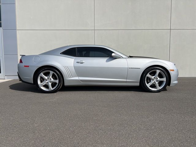 2015 Chevrolet Camaro 2LT photo 2
