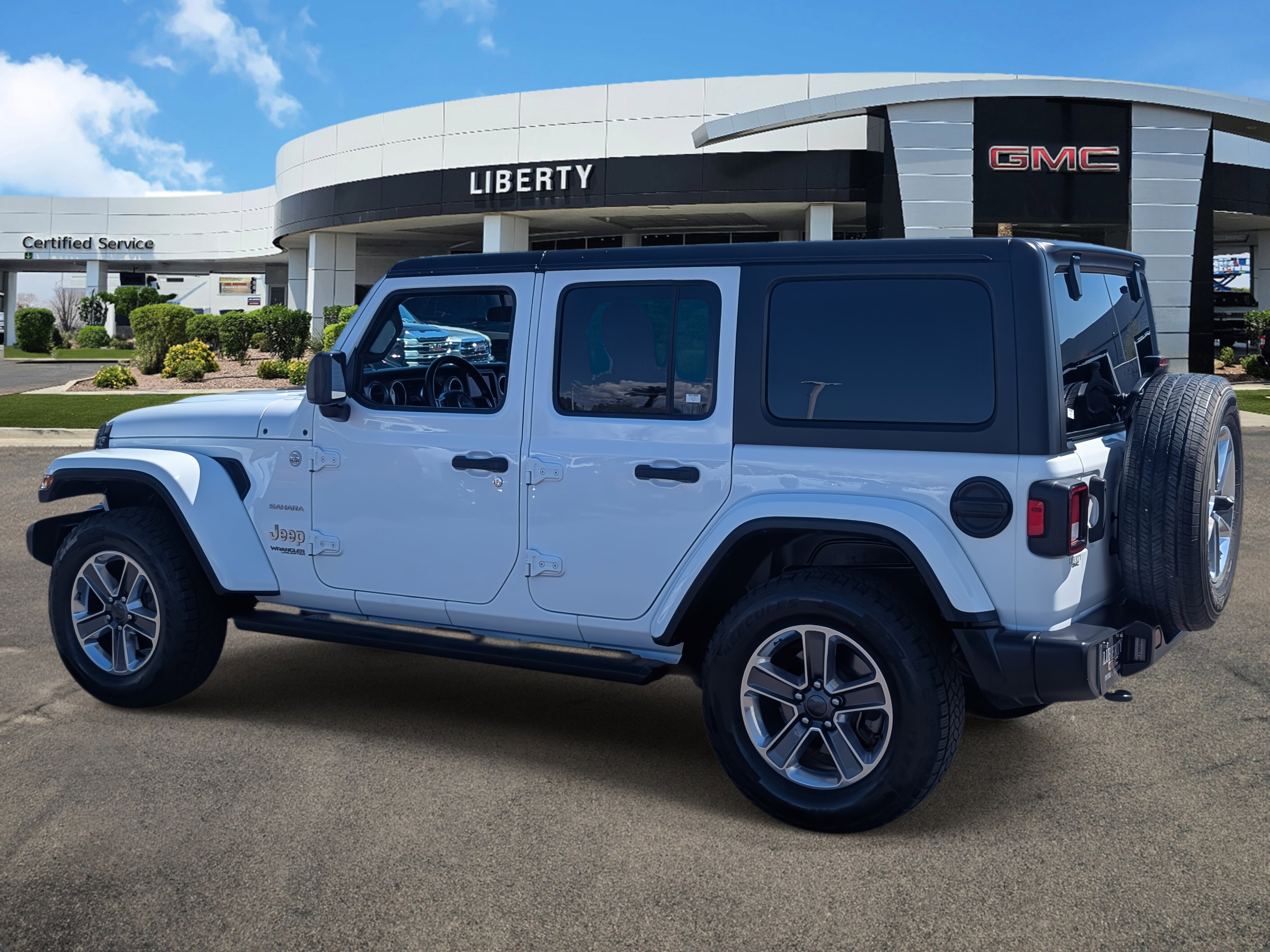 2021 Jeep Wrangler Unlimited Sahara photo 6
