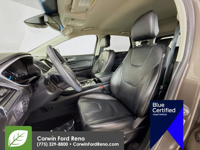 2019 Ford Edge Titanium photo 16
