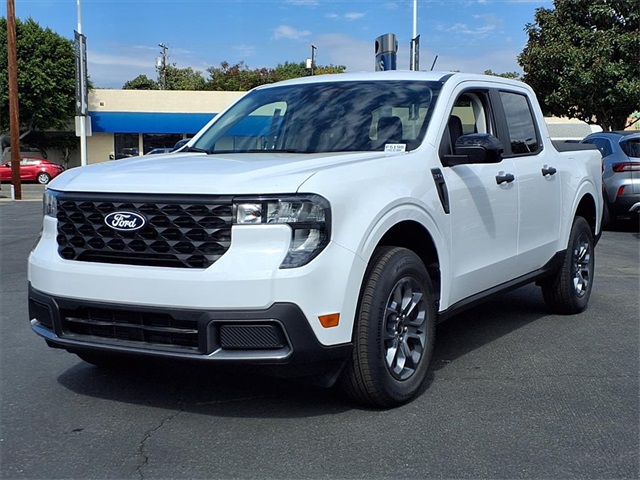 2025 Ford Maverick XLT's photo