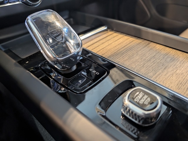 2026 Volvo XC60 B5 Plus photo 20