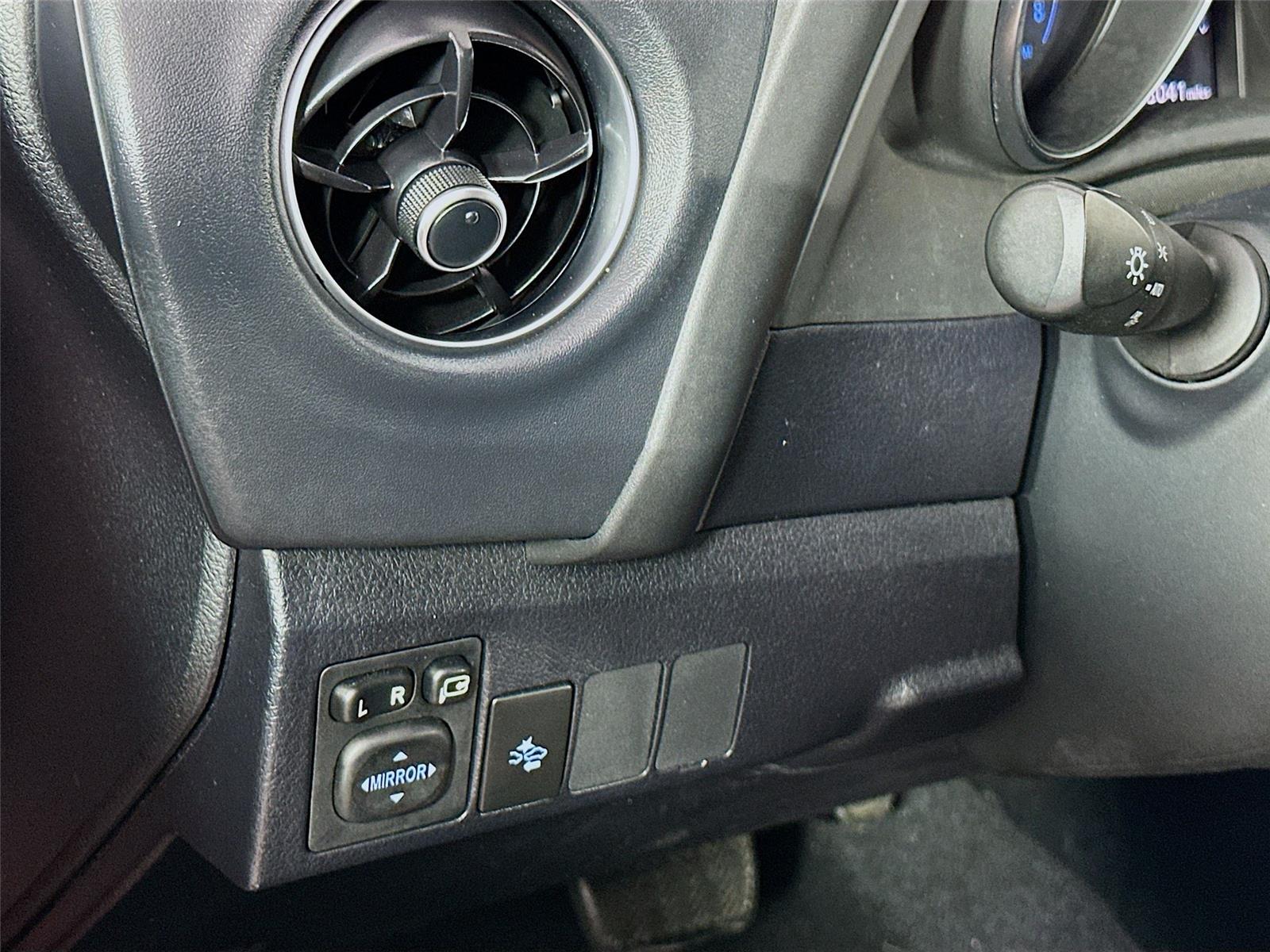 2017 Toyota Corolla iM Base photo 10