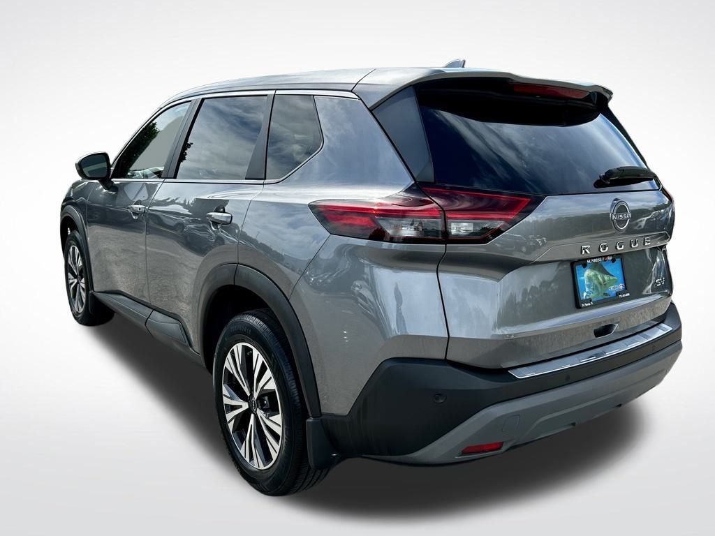 2023 Nissan Rogue SV photo 4