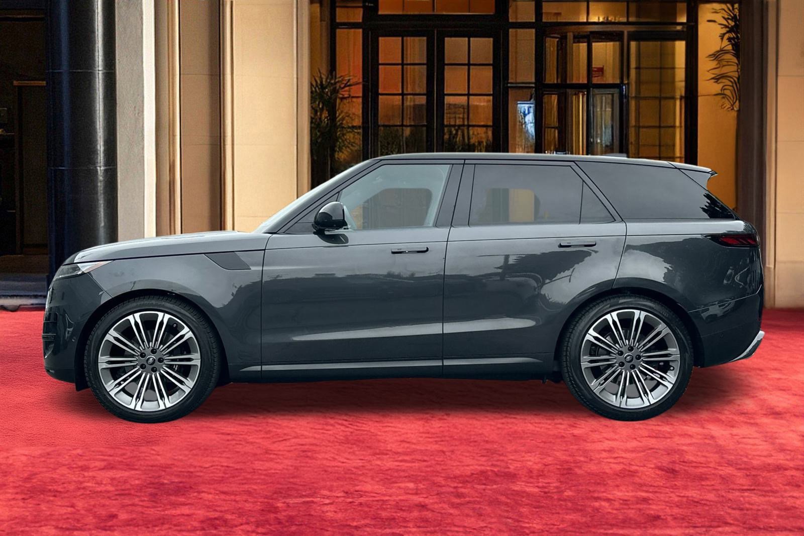 2024 Land Rover Range Rover Sport SE photo 2