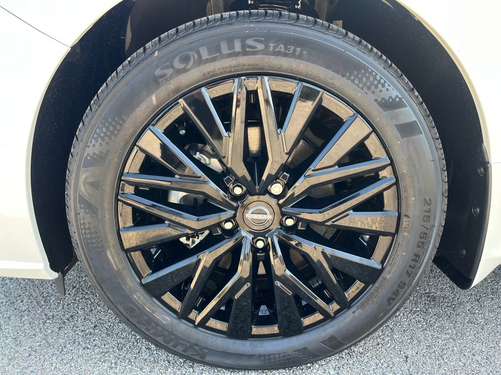 2025 Nissan Altima SV photo 20