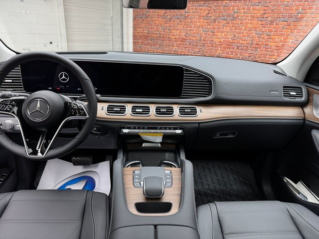 2026 Mercedes Benz GLE 450e 4MATIC photo 12