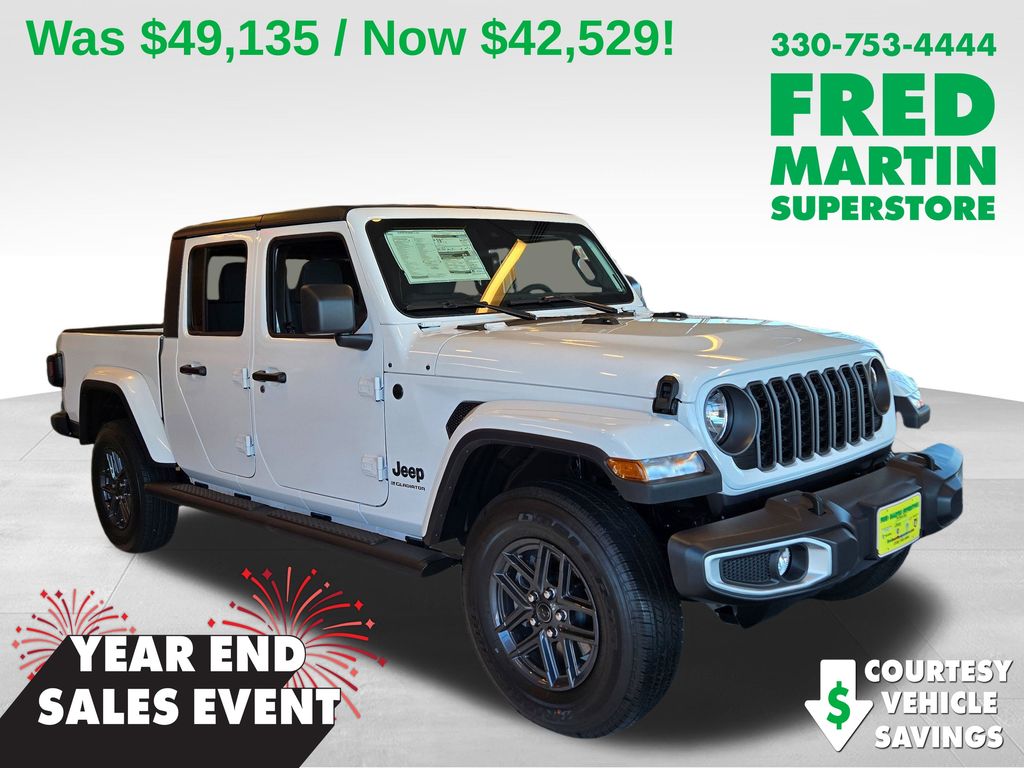 2025 Jeep Gladiator Sport S's photo