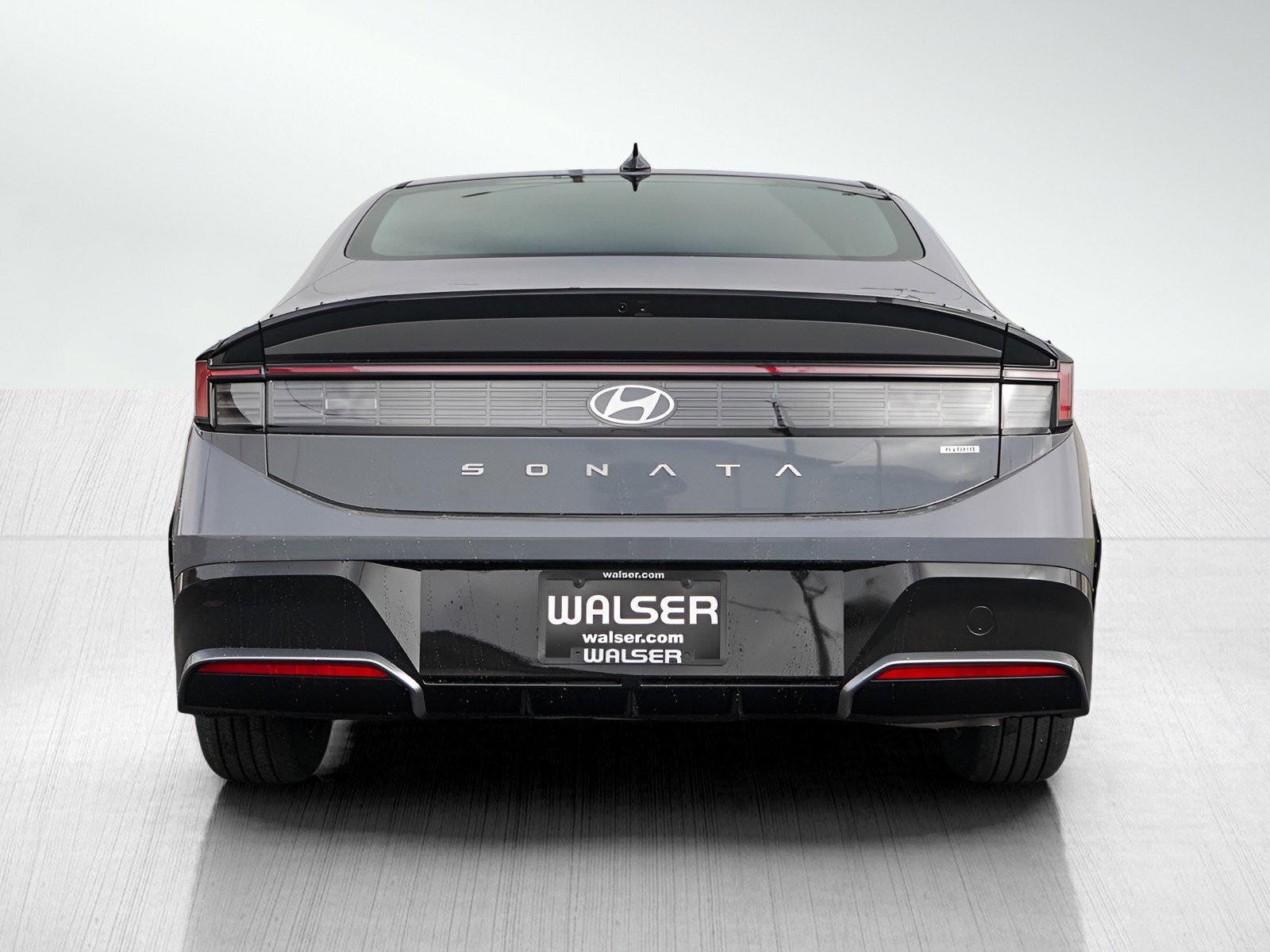 2025 Hyundai Sonata Hybrid SEL photo 4