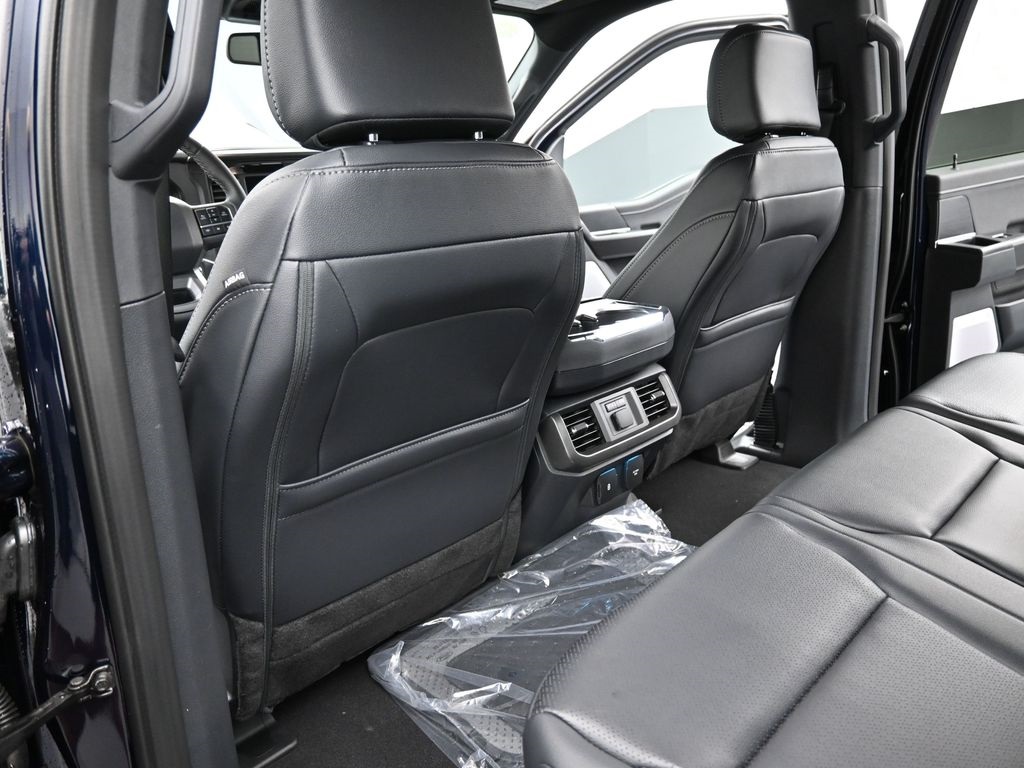 2025 Ford F-150 Lariat photo 28