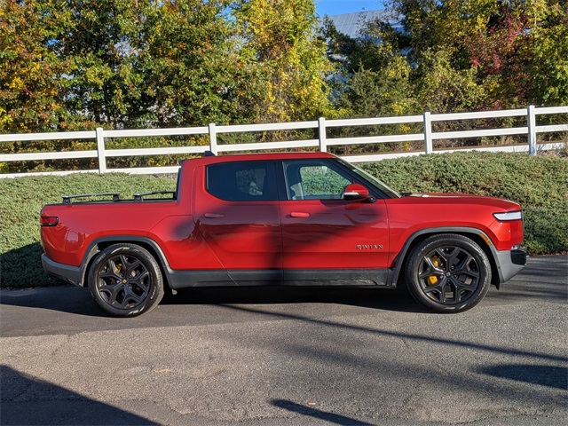 Used 2022 Rivian R1T Adventure with VIN 7FCTGAAA6NN009229 for sale in Bristol, CT