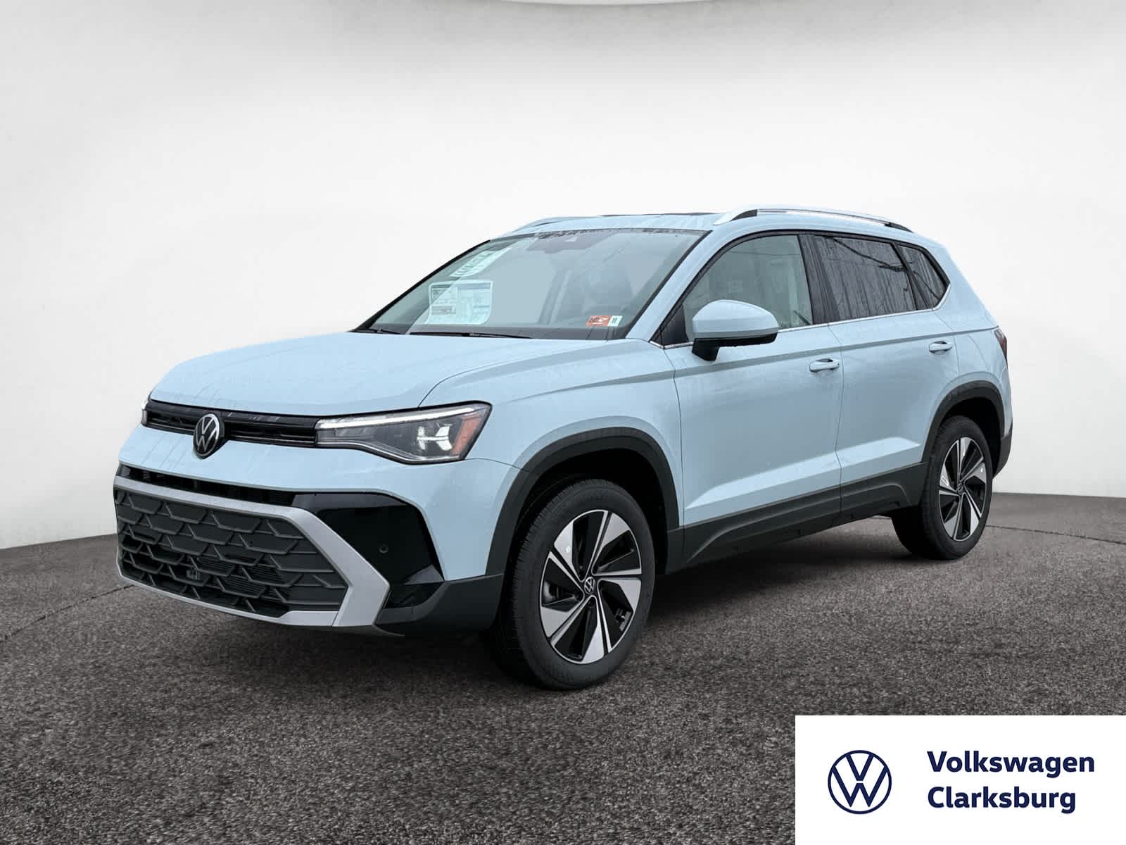 2025 Volkswagen Taos SE's photo