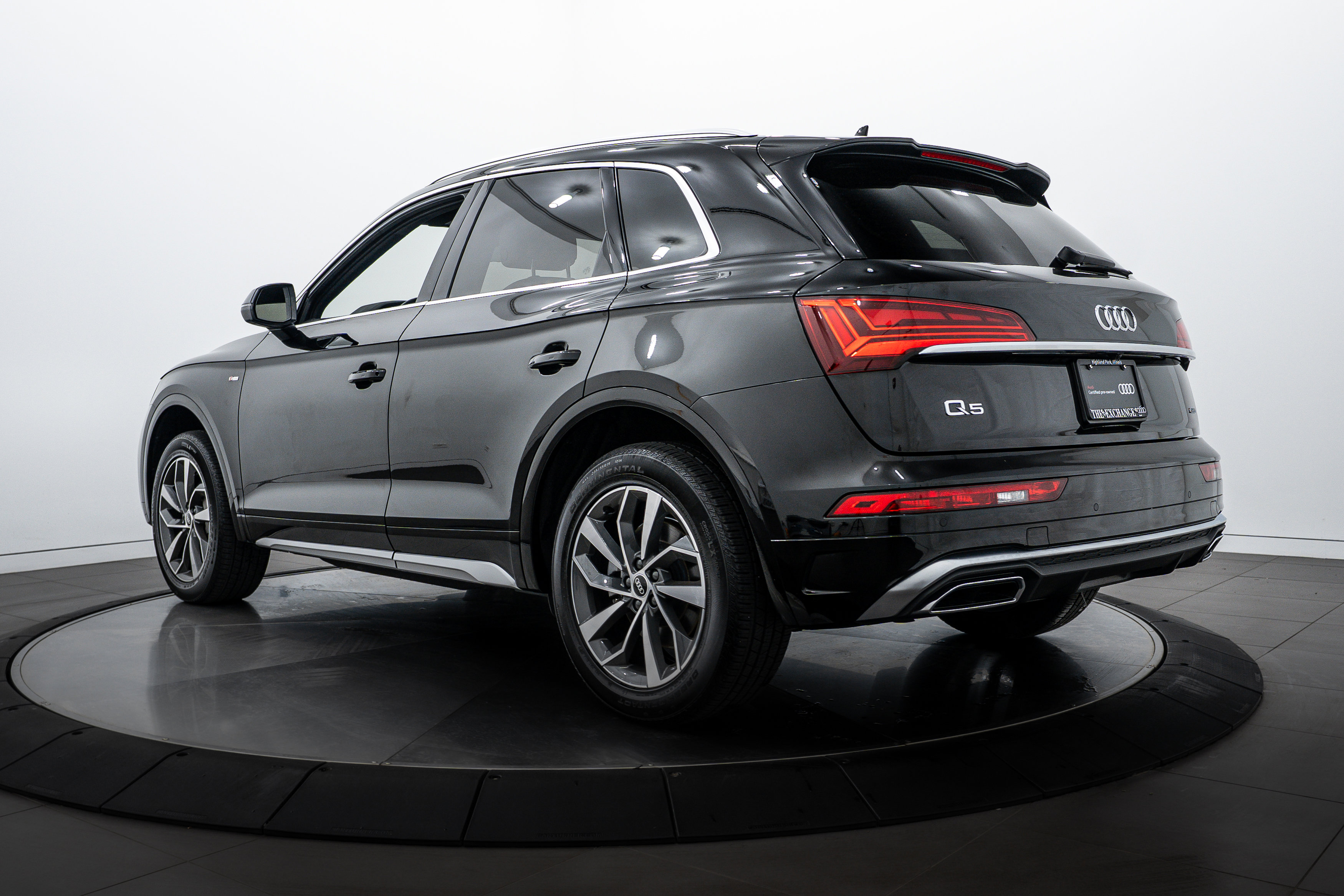2022 Audi Q5 S line Premium Plus photo 4