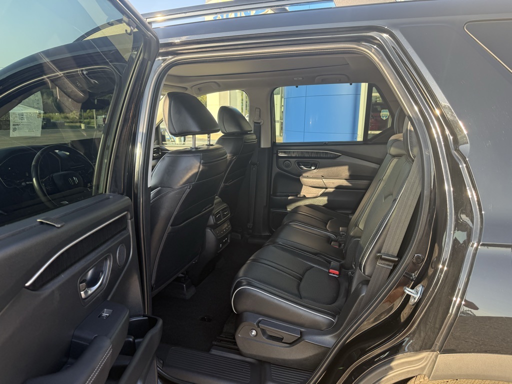 2023 Honda Pilot Elite photo 7