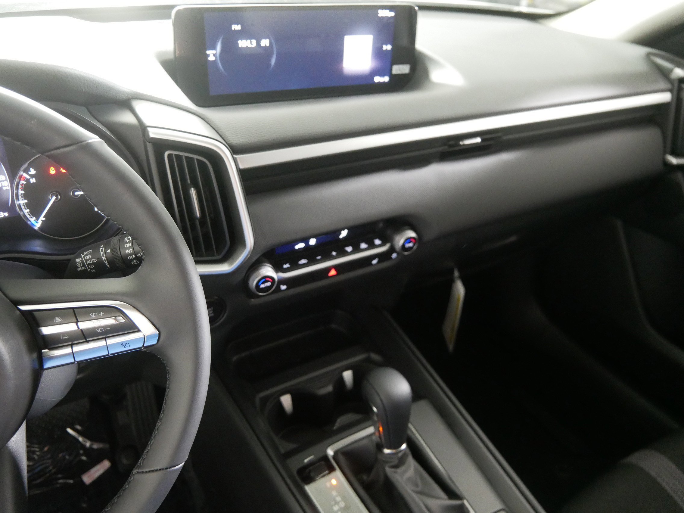 2025 Mazda CX-50 2.5 S Preferred photo 5