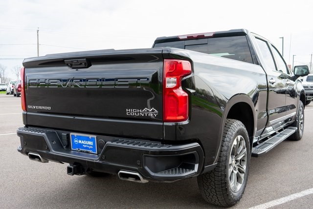 2024 Chevrolet Silverado 1500 High Country photo 4