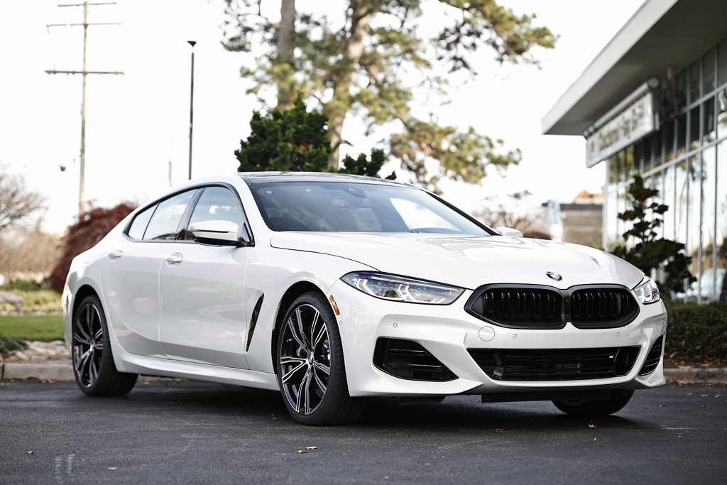 2026 BMW 8 Series 840i's photo