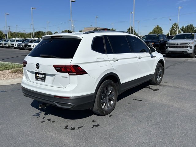 2022 Volkswagen Tiguan SE photo 3