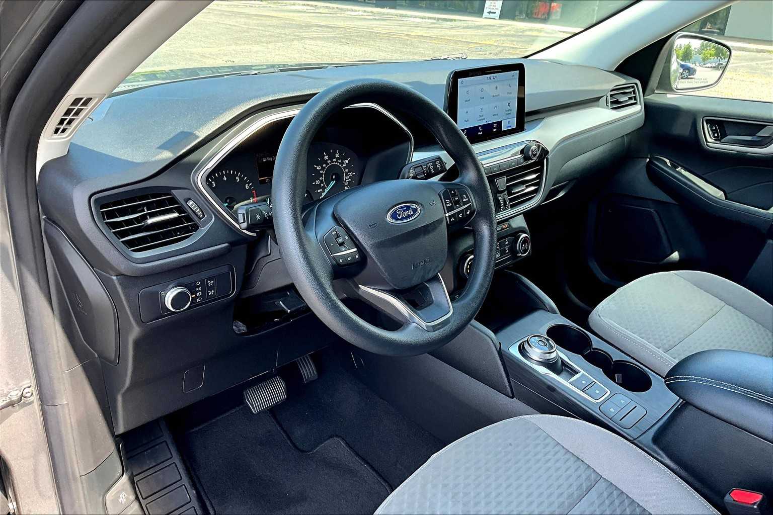 2022 Ford Escape SE photo 17