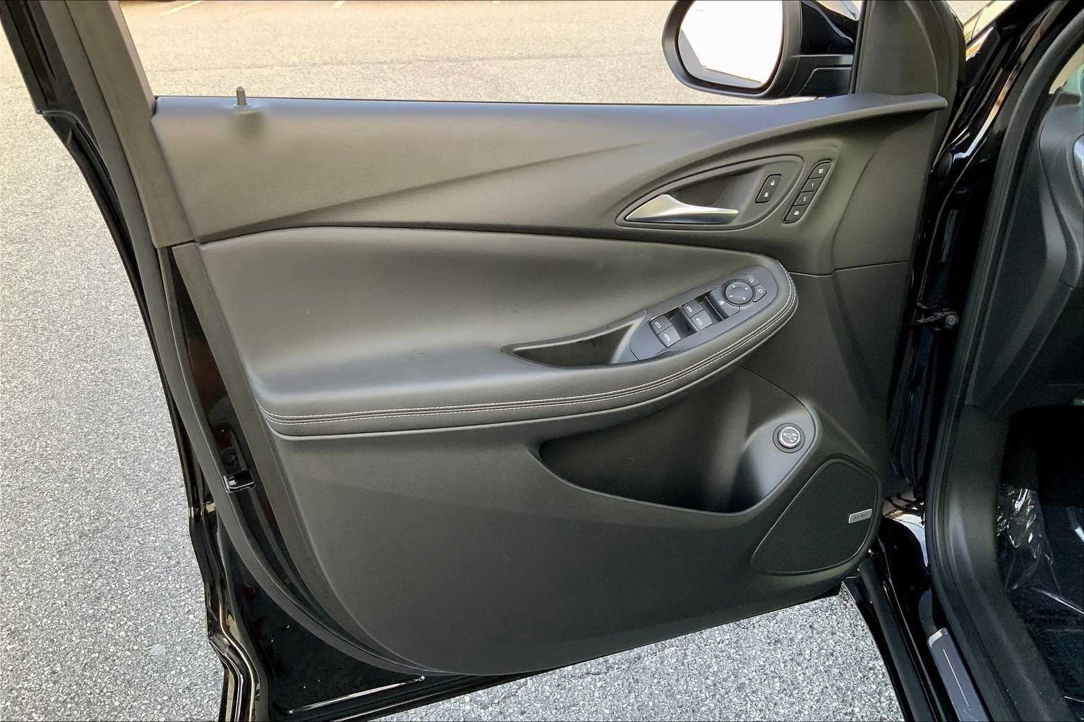 2024 Buick Encore GX Avenir photo 20