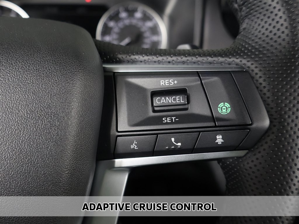 2025 Mitsubishi Outlander SE photo 4