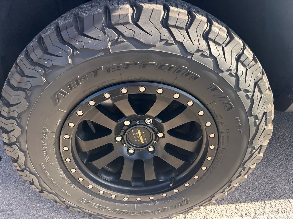 2018 Chevrolet Silverado 1500 LT photo 9