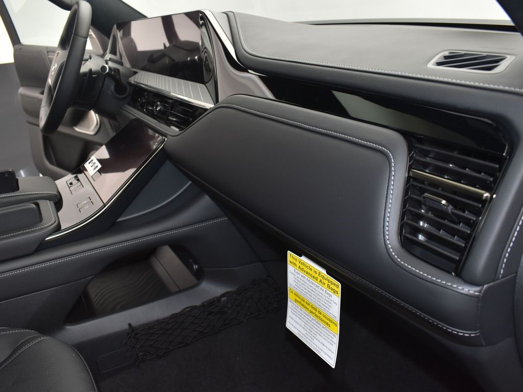 2026 Infiniti QX80 photo 22