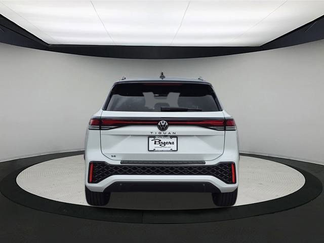 2025 Volkswagen Tiguan SE R-Line Black photo 5