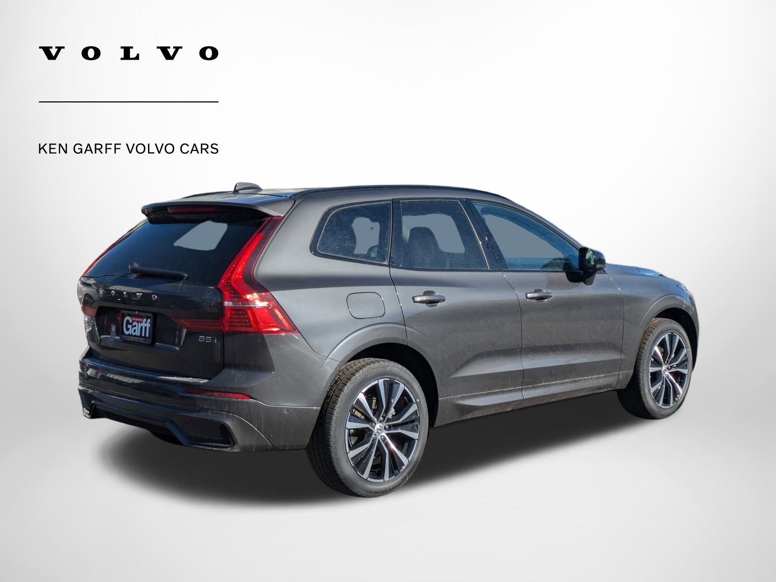 2025 Volvo XC60 Plus photo 3