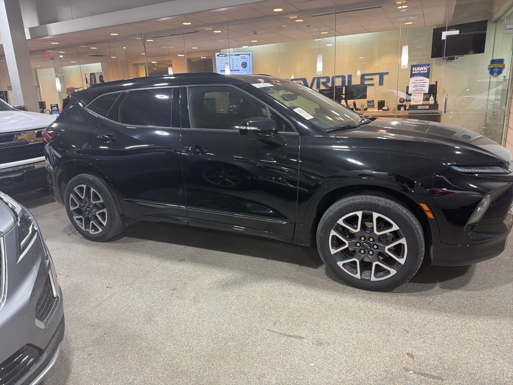 2024 CHEVROLET BLAZER - Image 1