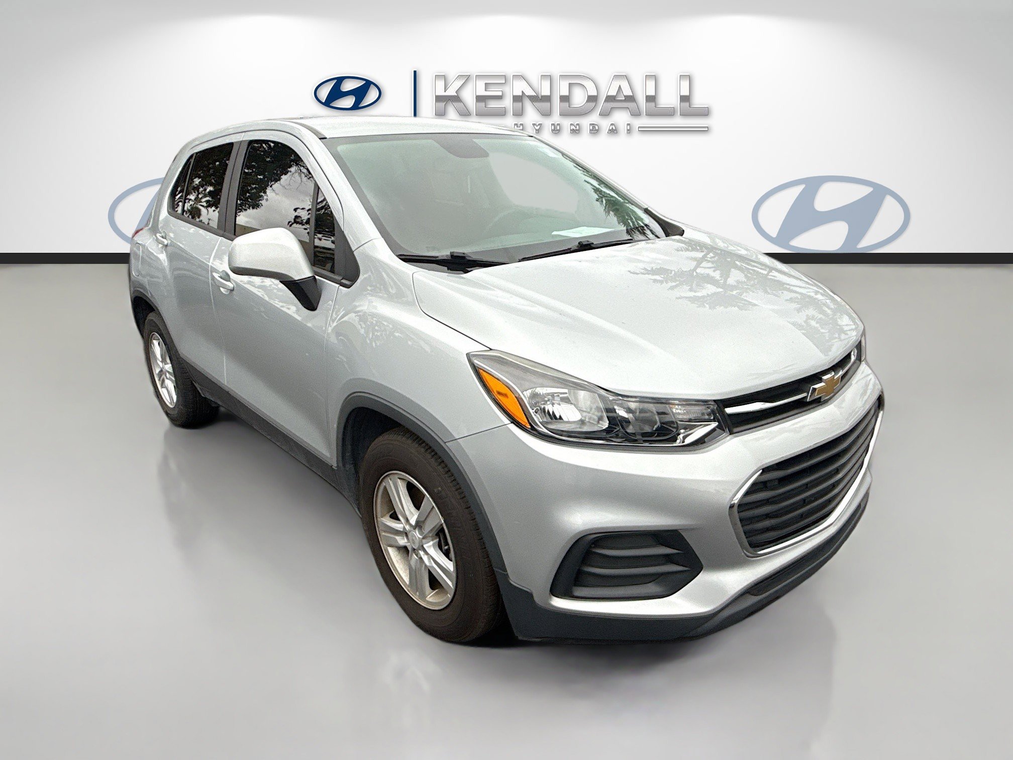 2020 Chevrolet Trax LS's photo