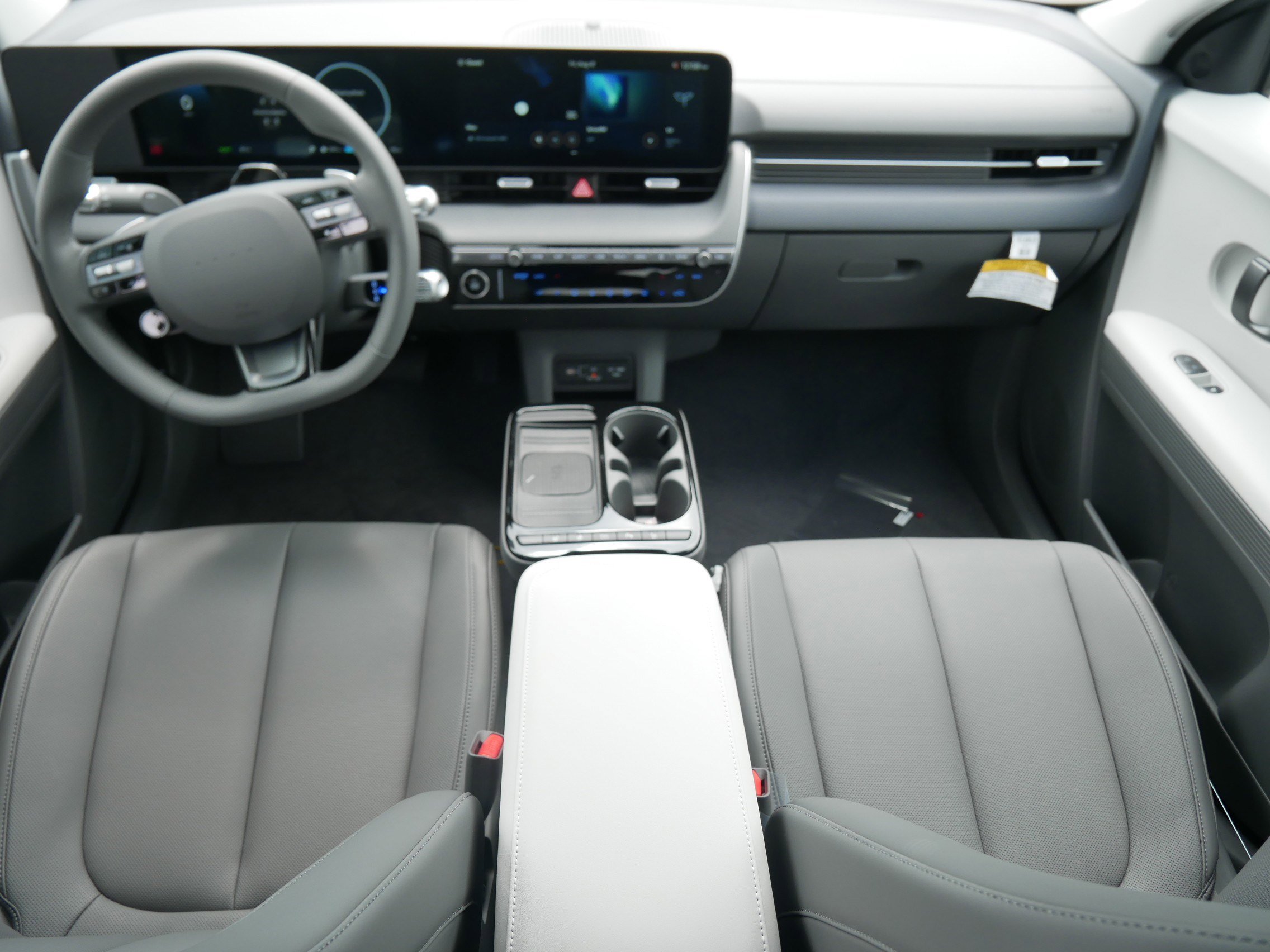 2025 Hyundai Ioniq 5 SEL photo 9