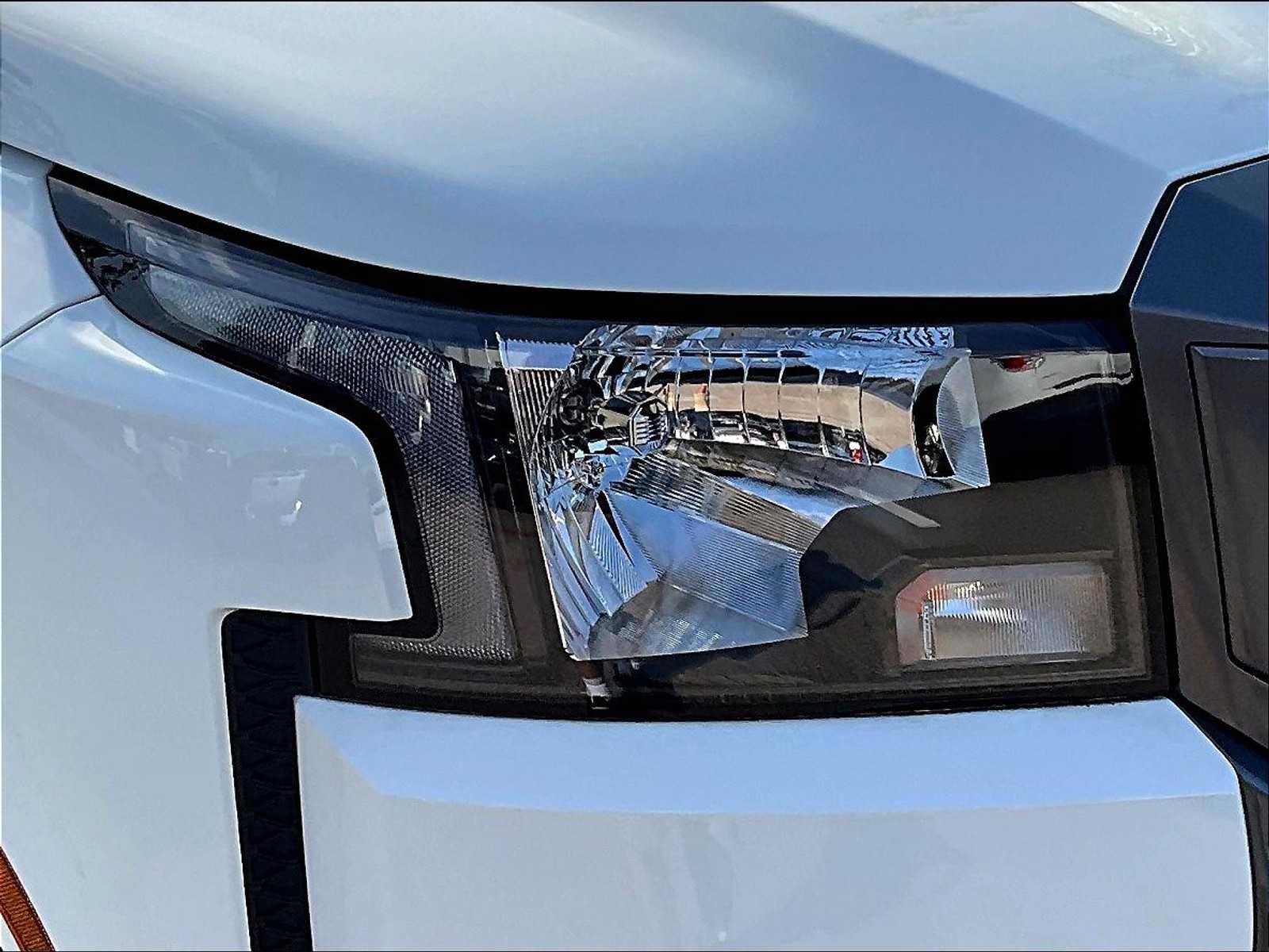 2025 Nissan Frontier SV photo 31