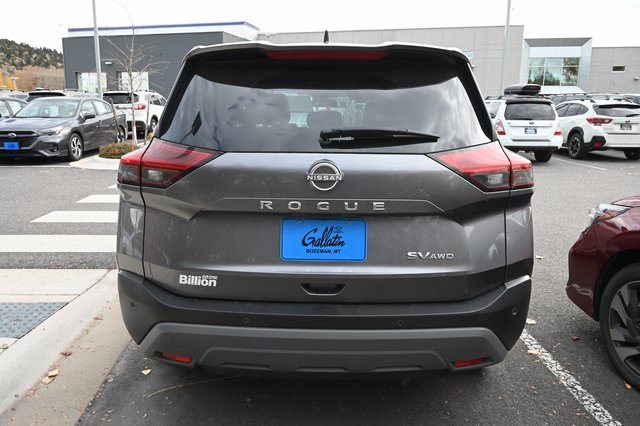 2023 Nissan Rogue SV photo 2