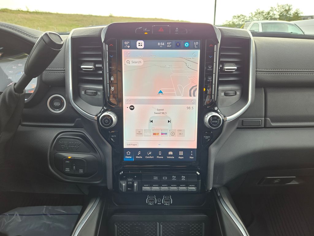 2025 Ram 2500 Laramie photo 18