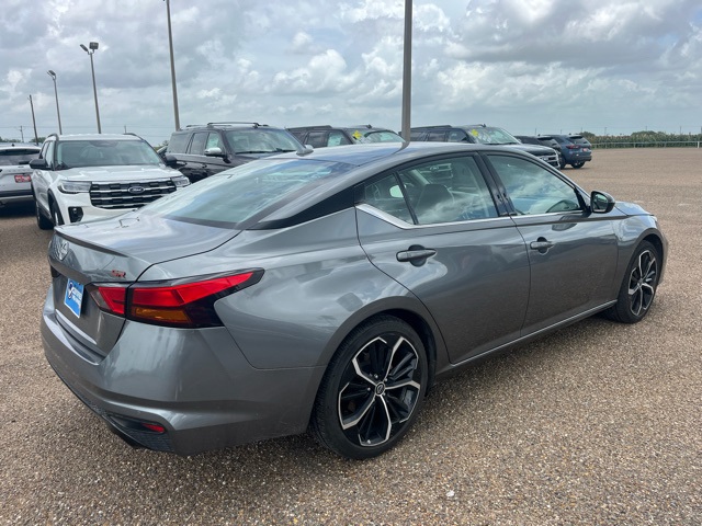 2023 Nissan Altima 2.5 SR photo 4
