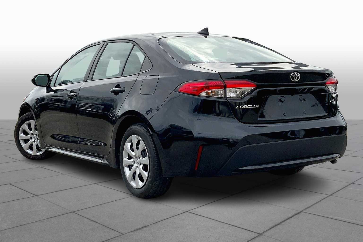 2022 Toyota Corolla LE photo 20