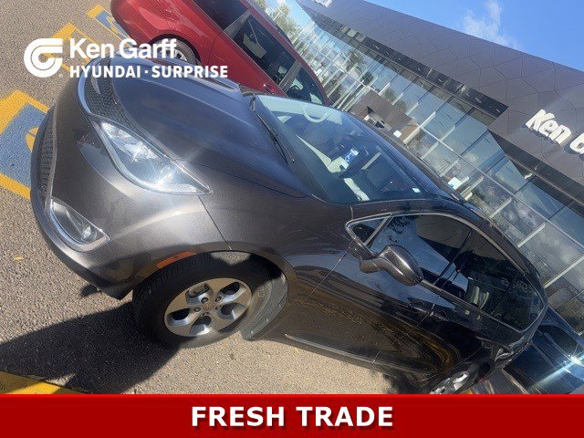 2017 Chrysler Pacifica Touring-L Plus