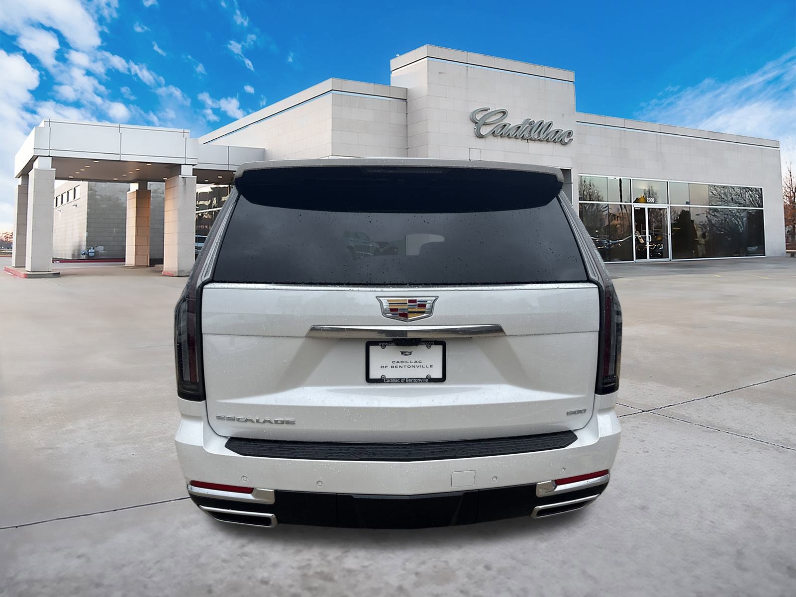 2025 Cadillac Escalade Premium Luxury photo 3