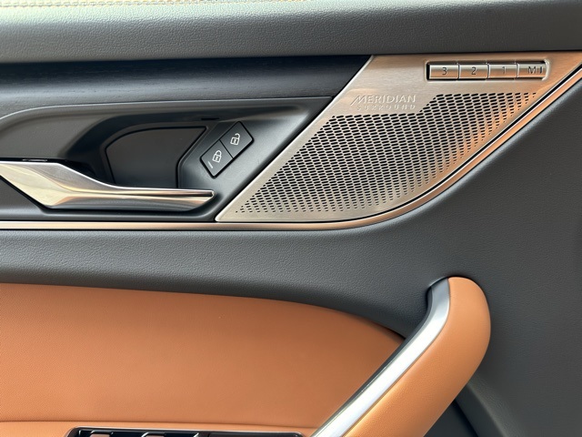 2026 Jaguar F-PACE P250 R-Dynamic S photo 19