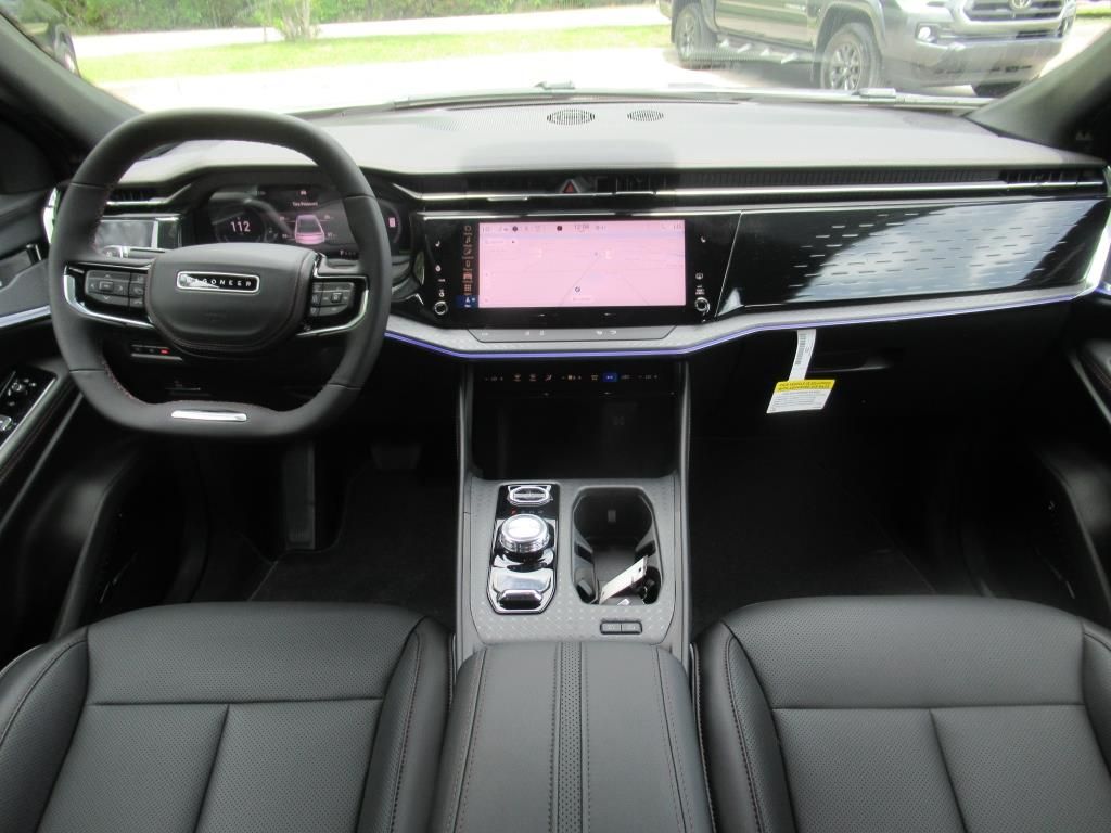 2025 Jeep Wagoneer S Limited photo 12