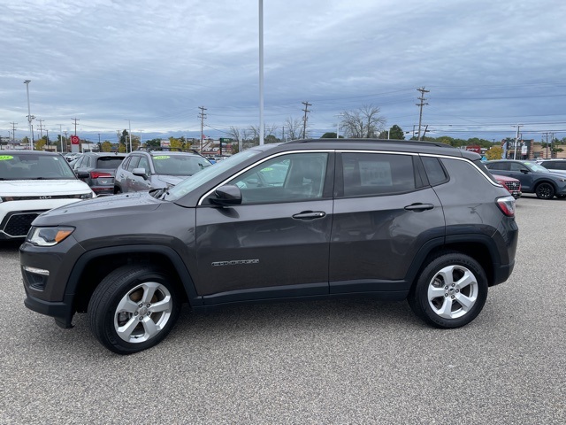 2019 Jeep Compass Latitude photo 3