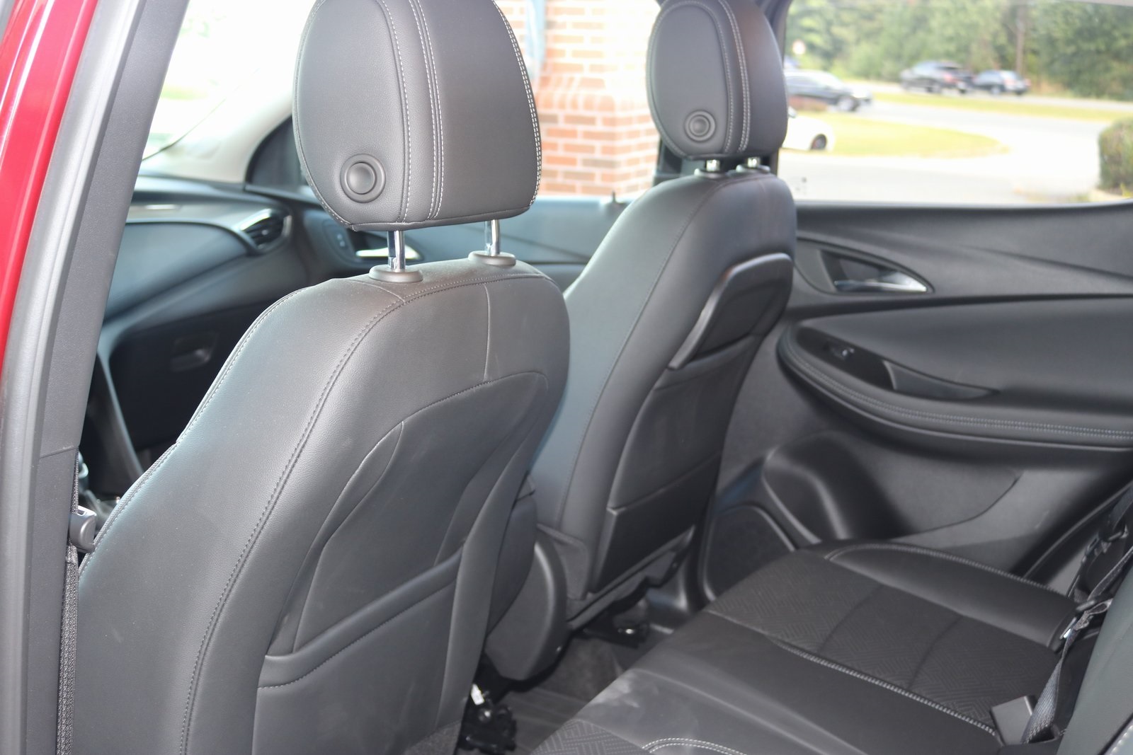 2023 Buick Encore GX Essence photo 3