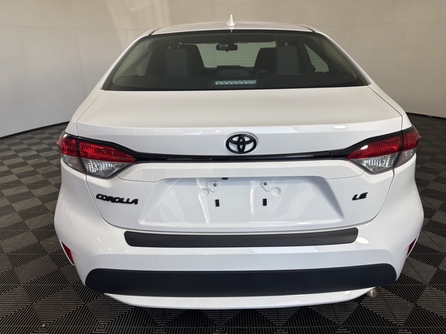 2022 Toyota Corolla LE photo 21