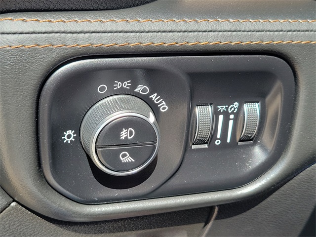 2019 Ram 1500 Laramie Longhorn photo 22